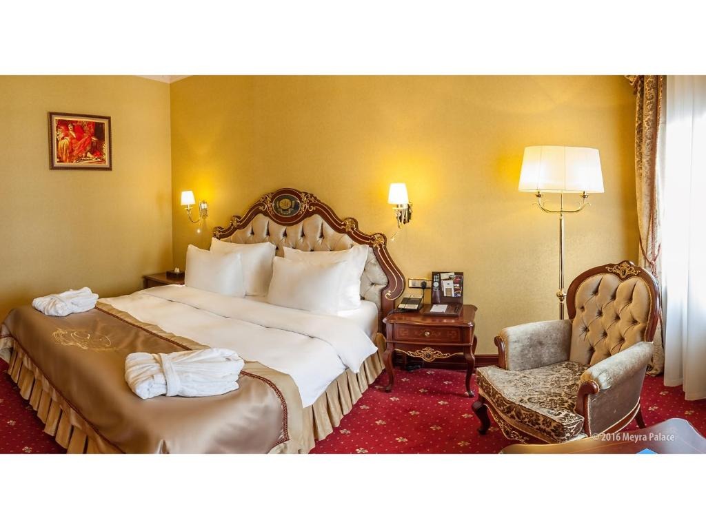 هتل میرا پالاس